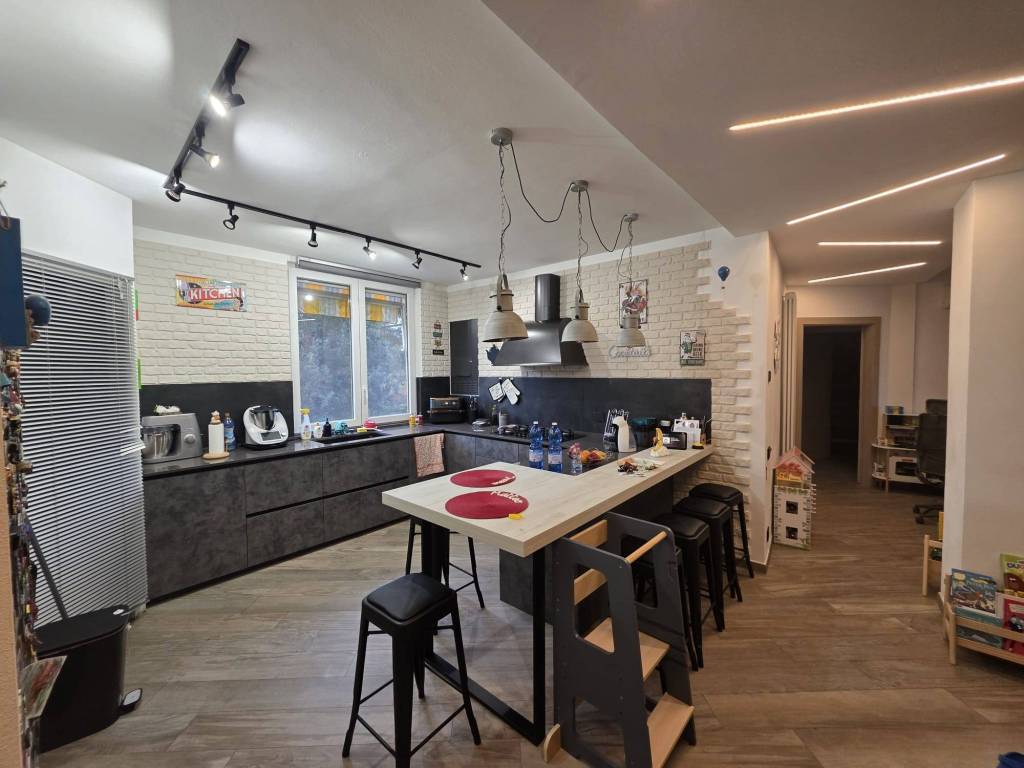 appartamento in vendita a Livorno in zona Ospedale