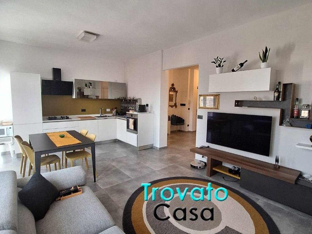 appartamento in vendita a Livorno in zona Ospedale