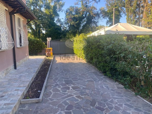 casa indipendente in vendita a Livorno