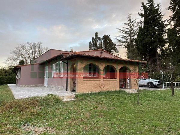 casa indipendente in vendita a Livorno in zona Stillo