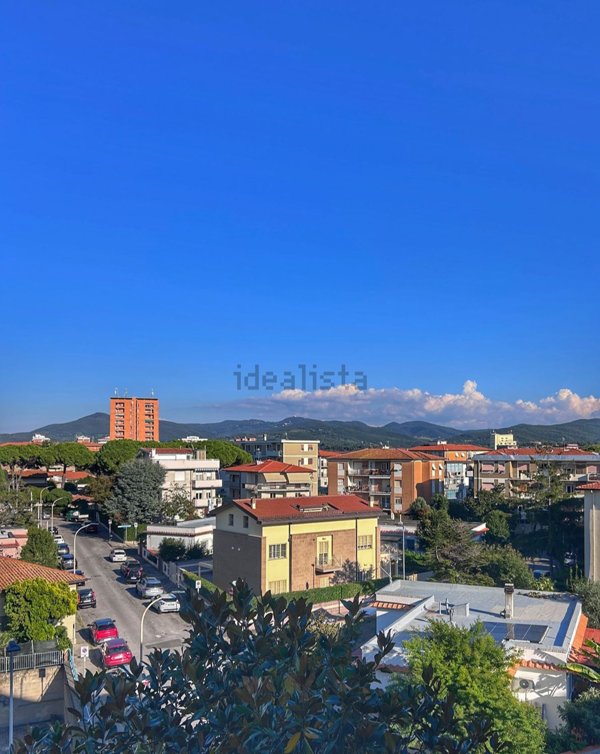 appartamento in vendita a Livorno in zona Ardenza