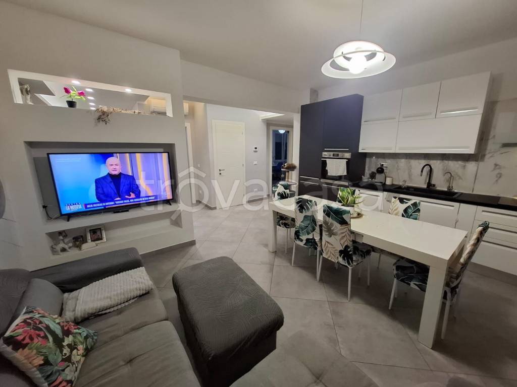 appartamento in vendita a Livorno in zona Ospedale