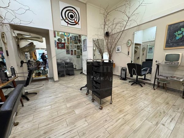 negozio in vendita a Livorno in zona Centro Città