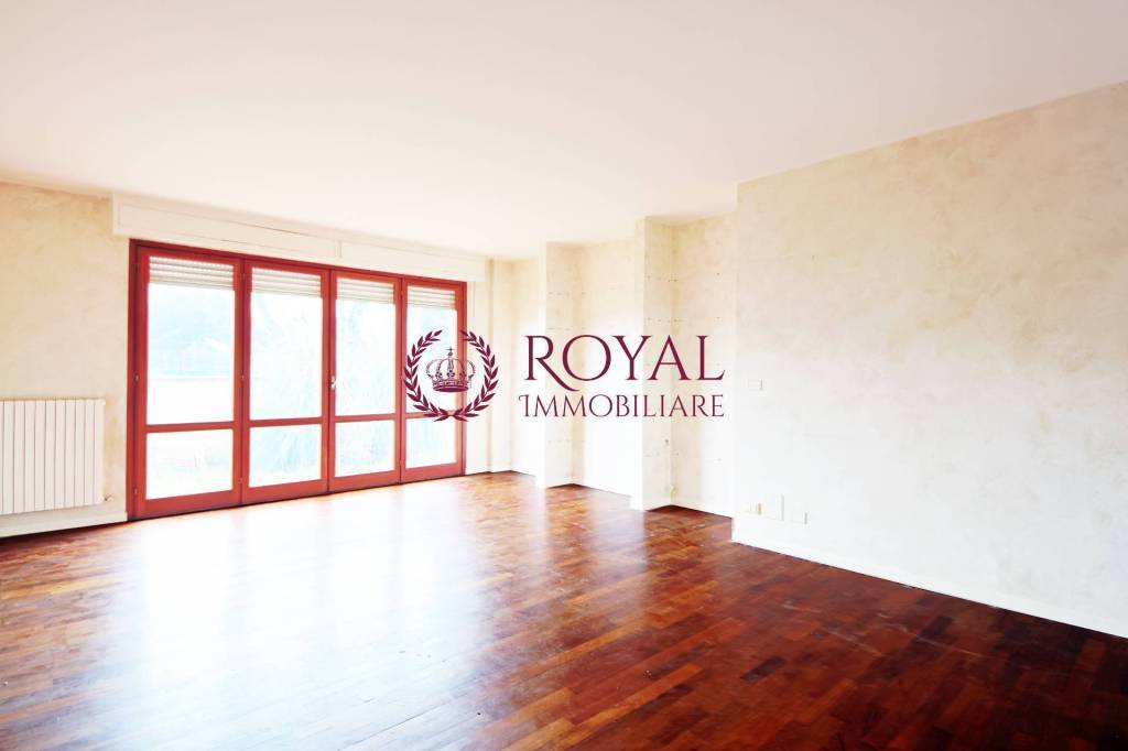 appartamento in vendita a Livorno in zona Lungomare