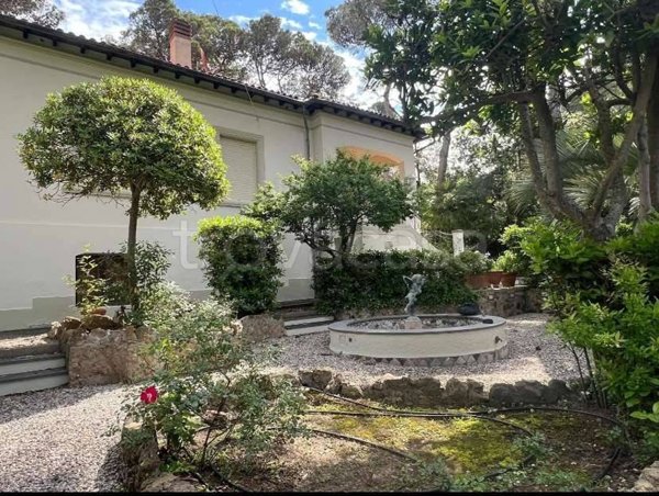 casa indipendente in vendita a Livorno in zona Quercianella