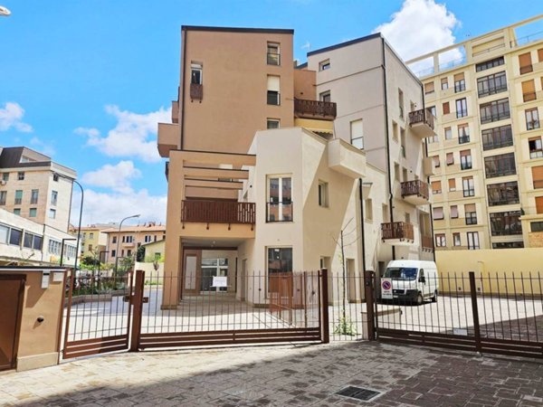 appartamento in vendita a Livorno in zona Centro Città