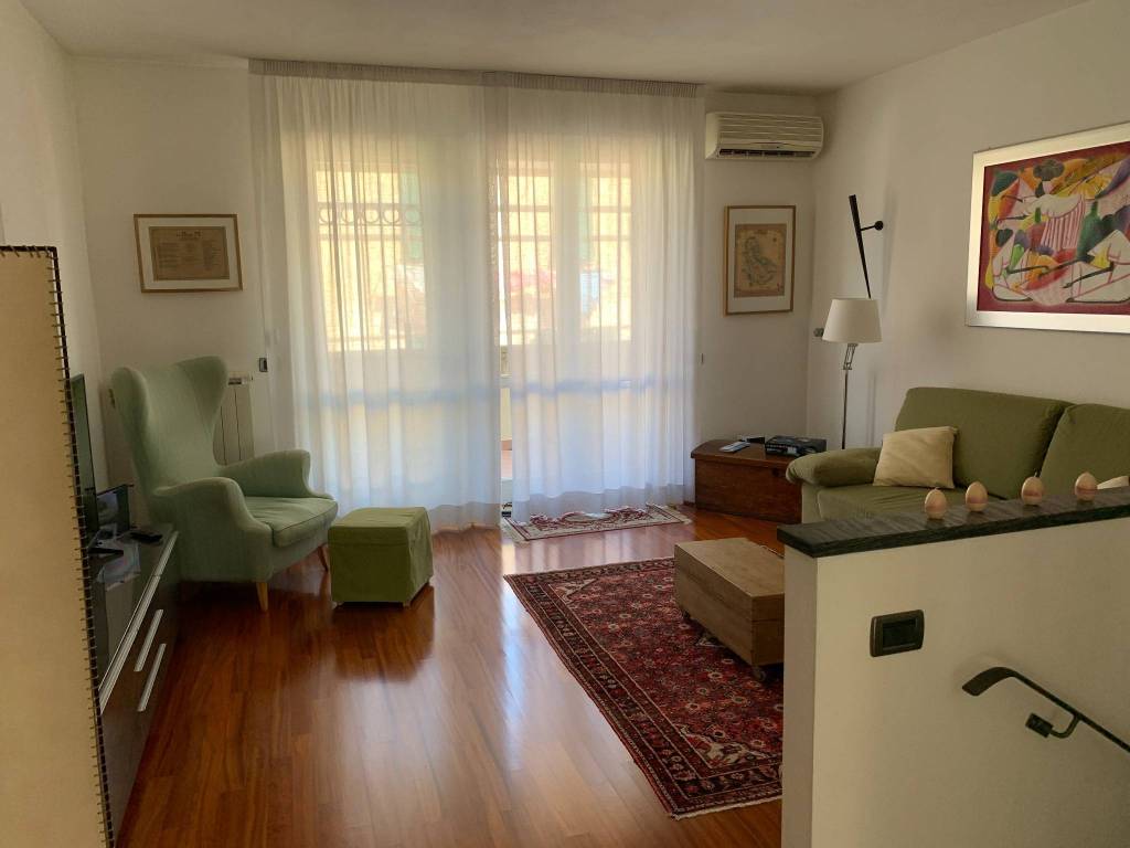 casa indipendente in vendita a Livorno