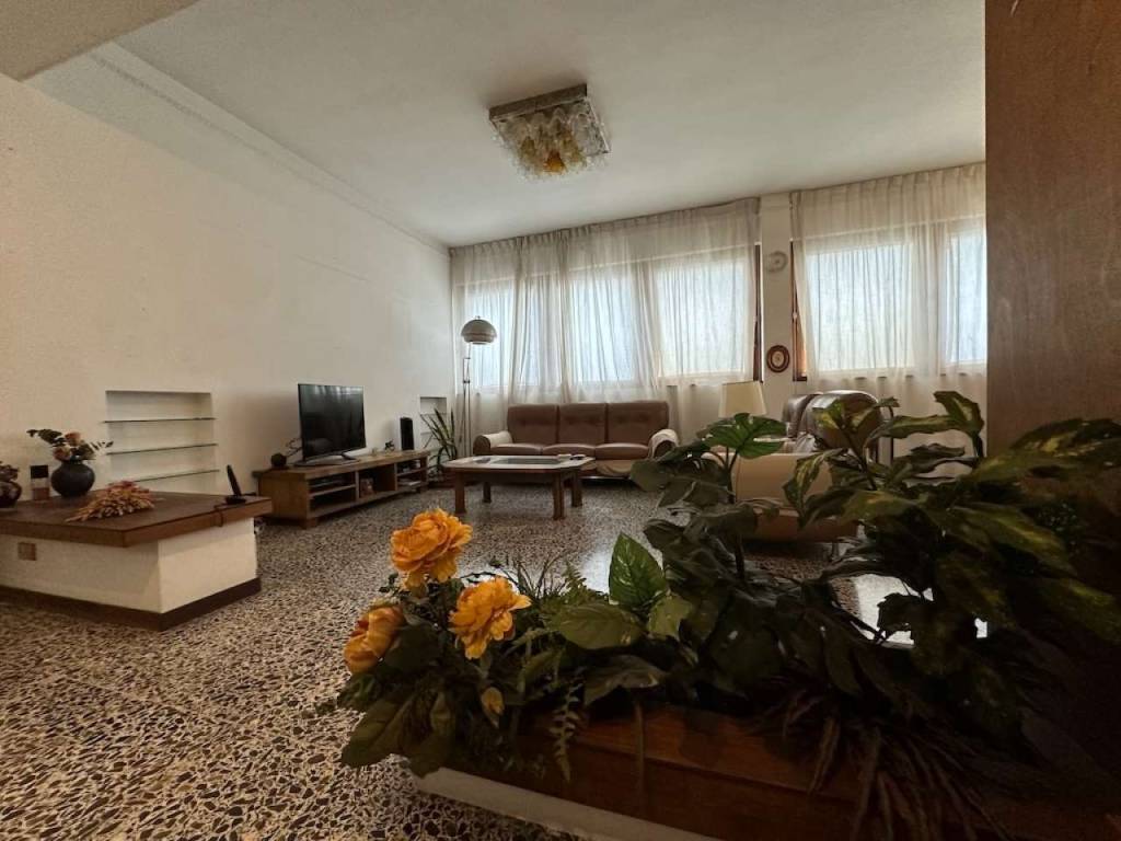 appartamento in vendita a Livorno in zona Centro Città