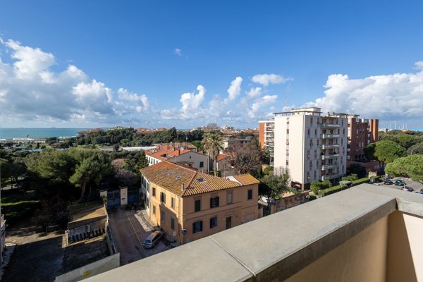 appartamento in vendita a Livorno in zona Lungomare