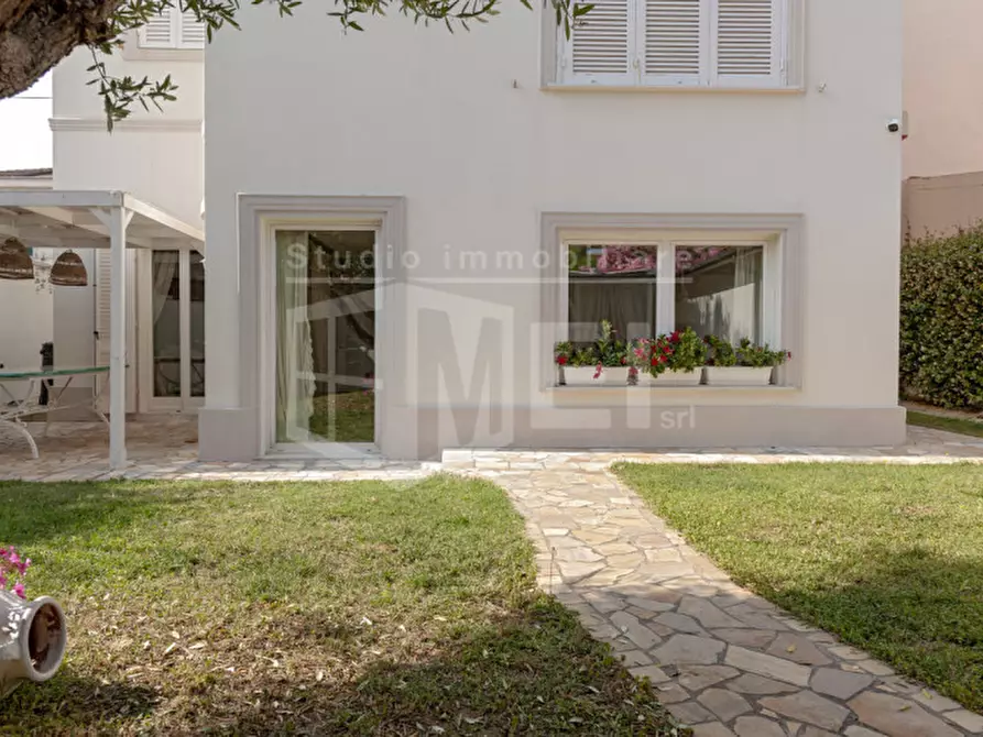 casa indipendente in vendita a Livorno in zona Antignano