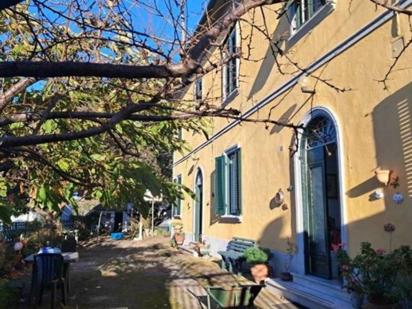 casa indipendente in vendita a Livorno in zona Stillo