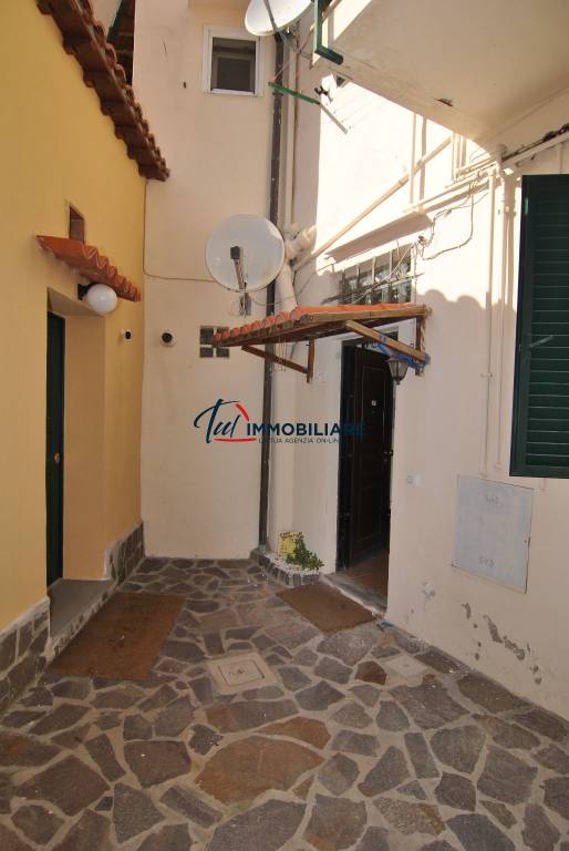 appartamento in vendita a Livorno in zona Centro Città