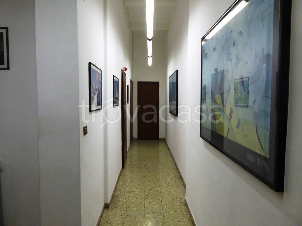 ufficio in vendita a Livorno in zona Centro Città