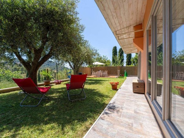 casa indipendente in vendita a Livorno in zona Montenero