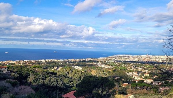 casa indipendente in vendita a Livorno in zona Montenero