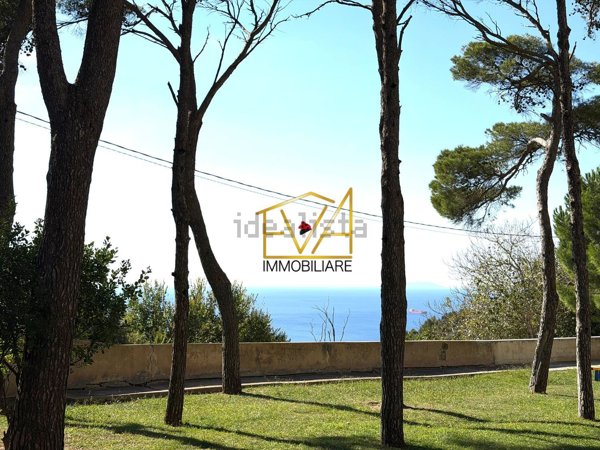 appartamento in vendita a Livorno in zona Montenero