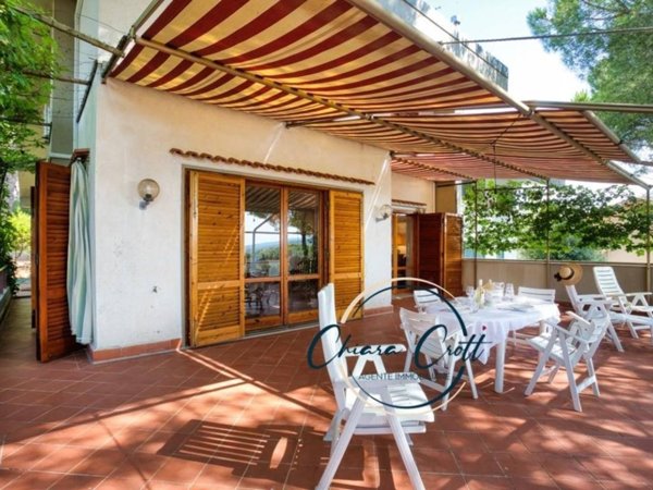 casa indipendente in vendita a Livorno in zona Quercianella