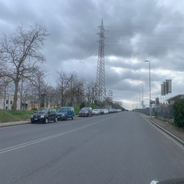 capannone in vendita a Livorno