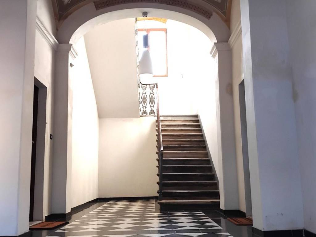 appartamento in vendita a Livorno in zona Lungomare