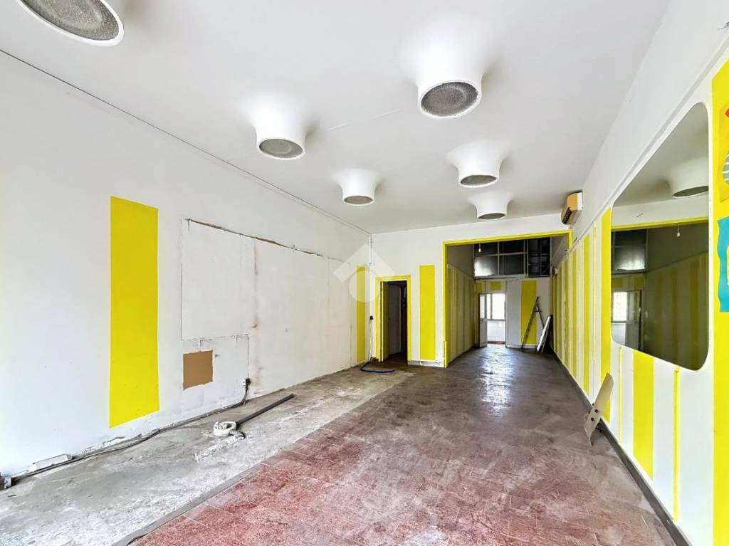 negozio in vendita a Livorno