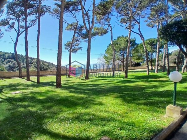 appartamento in vendita a Livorno in zona Montenero