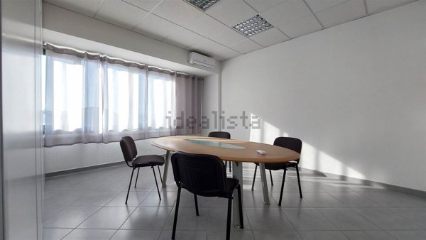 ufficio in vendita a Livorno in zona Ospedale