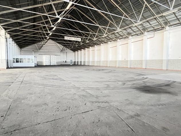 capannone in vendita a Livorno