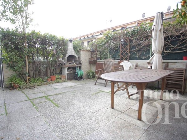 casa indipendente in vendita a Livorno