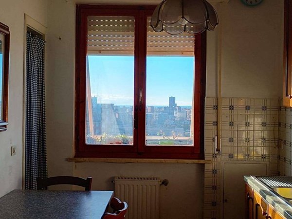 appartamento in vendita a Livorno in zona Limoncino