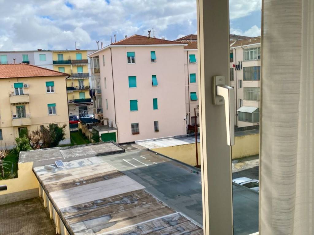 appartamento in vendita a Livorno in zona Stazione