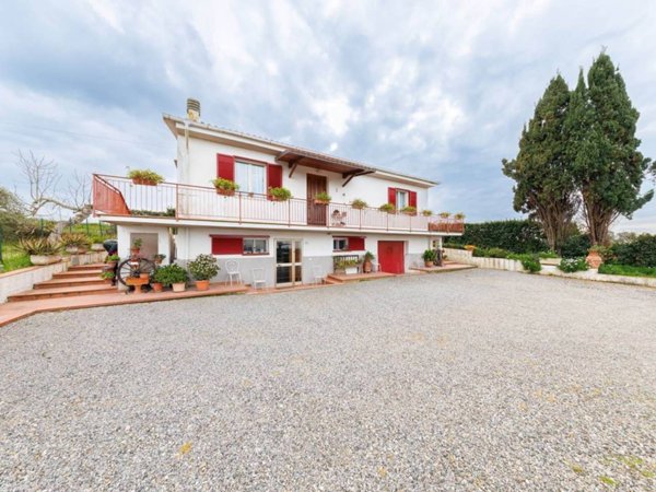 appartamento in vendita a Livorno in zona Stillo