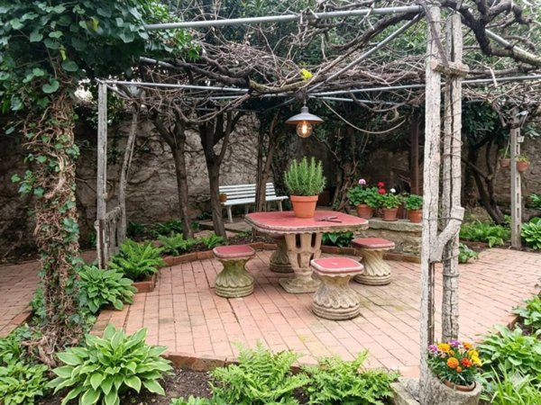 casa indipendente in vendita a Livorno in zona Ardenza