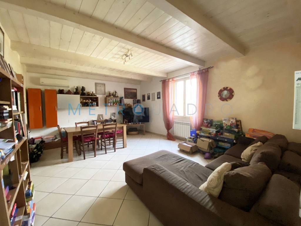 appartamento in vendita a Livorno in zona Ospedale