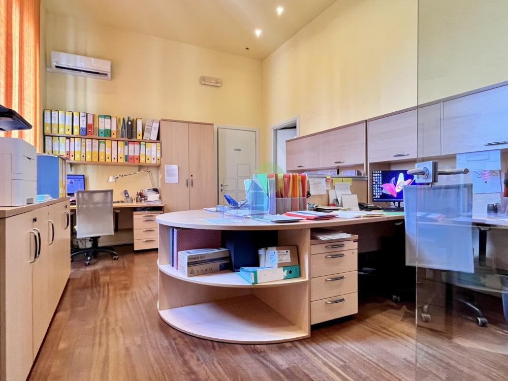 ufficio in vendita a Livorno
