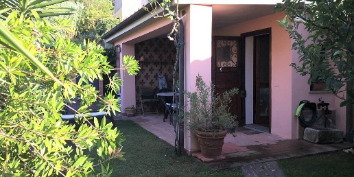 casa indipendente in vendita a Livorno in zona Montenero