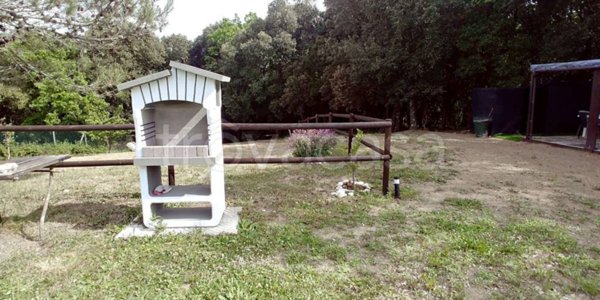 terreno agricolo in vendita a Livorno in zona Valle Benedetta