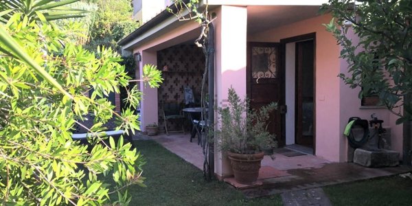 appartamento in vendita a Livorno in zona Montenero