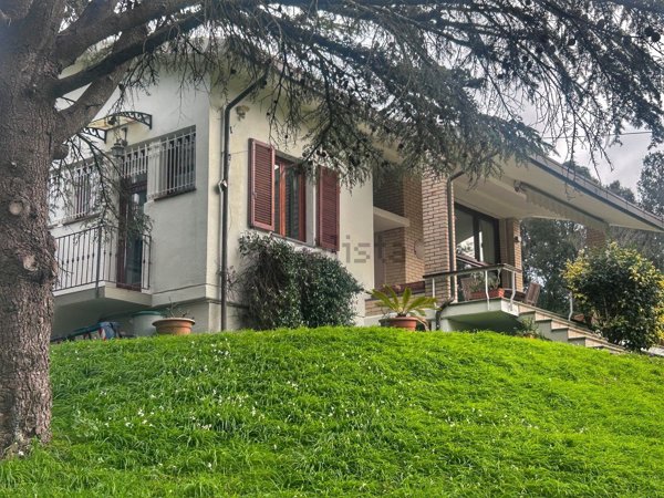 casa indipendente in vendita a Livorno in zona Valle Benedetta