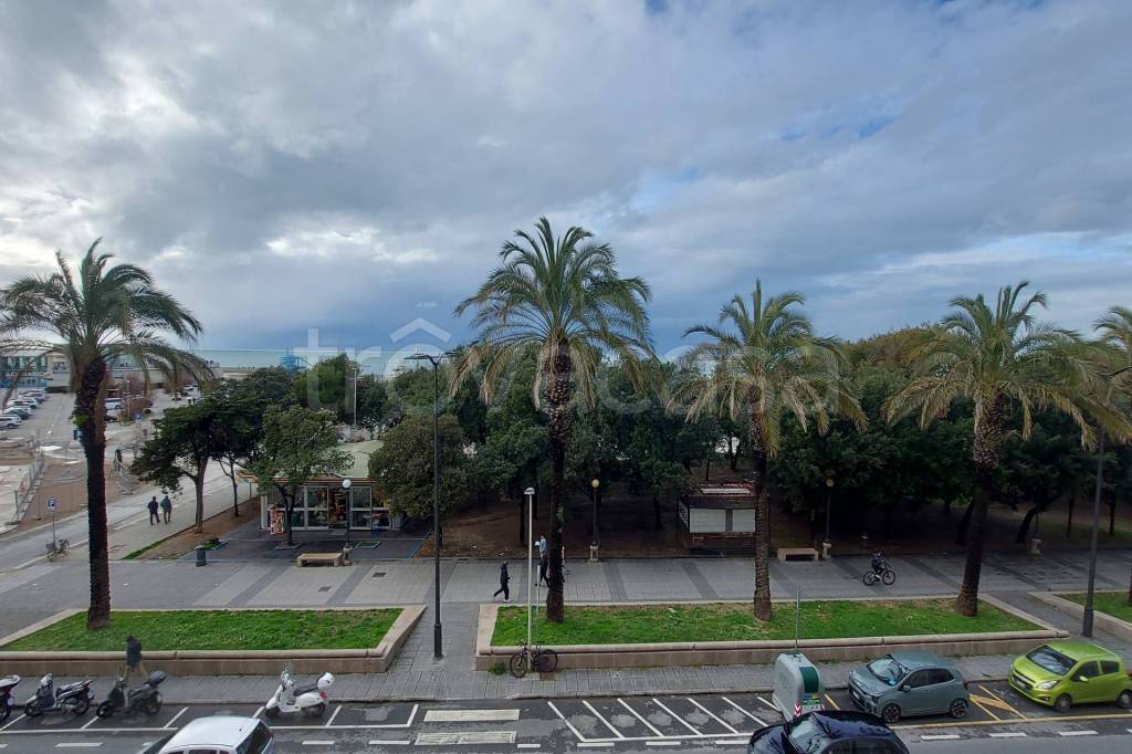 appartamento in vendita a Livorno in zona Lungomare