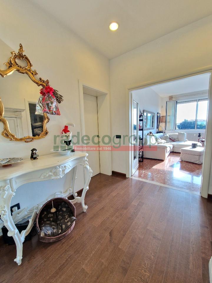 appartamento in vendita a Livorno in zona Ardenza