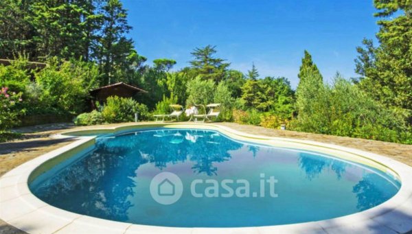 casa indipendente in vendita a Livorno in zona Montenero