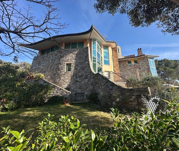 casa indipendente in vendita a Livorno in zona Quercianella