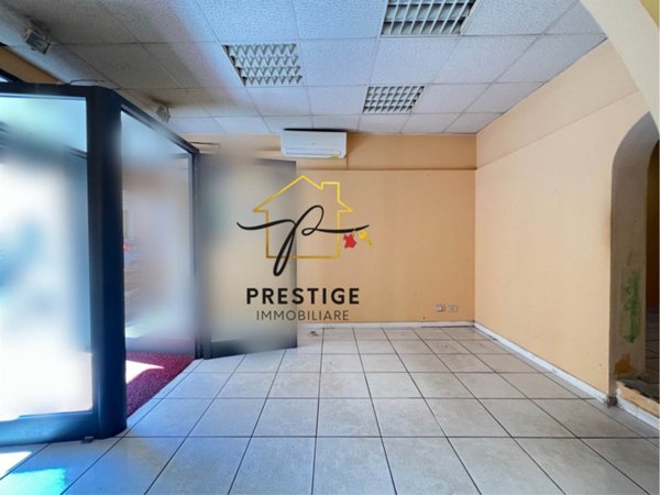 negozio in vendita a Livorno