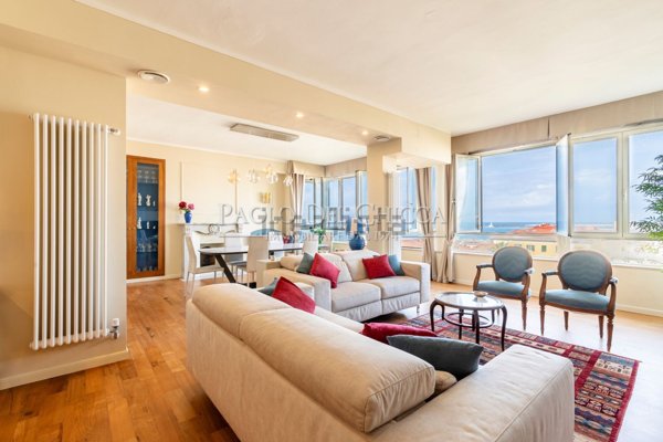 appartamento in vendita a Livorno in zona Lungomare