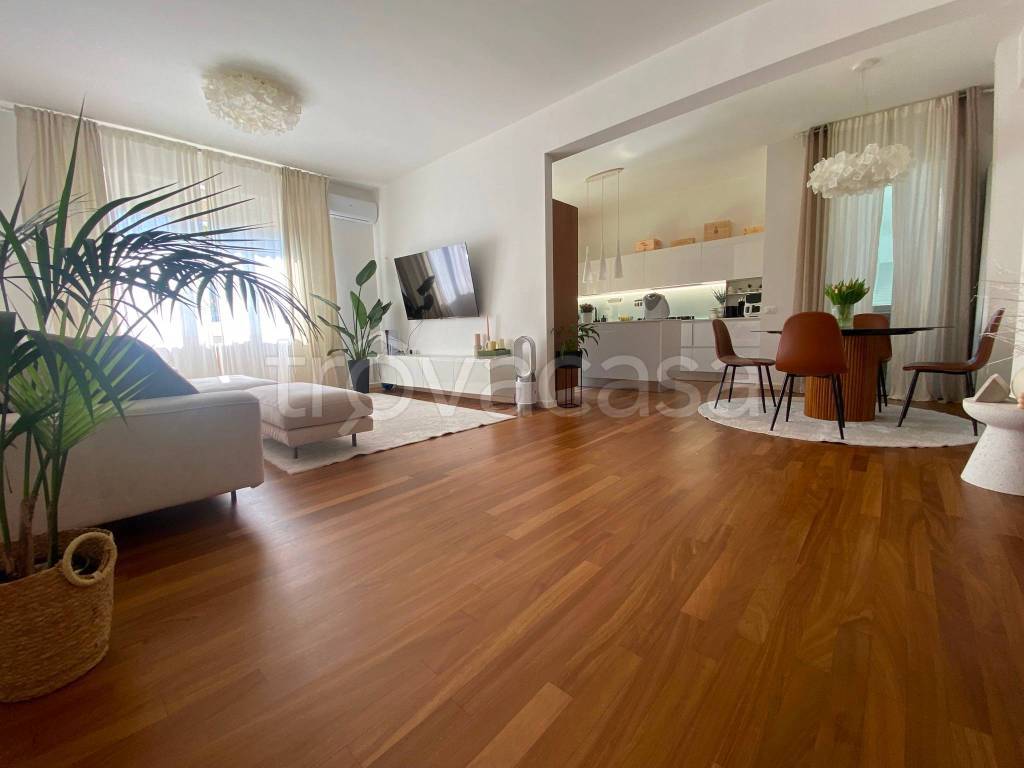 appartamento in vendita a Livorno in zona Ardenza