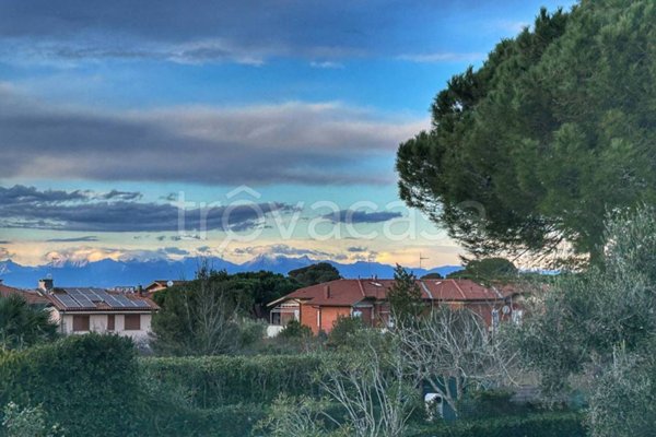 casa indipendente in vendita a Livorno in zona Montenero