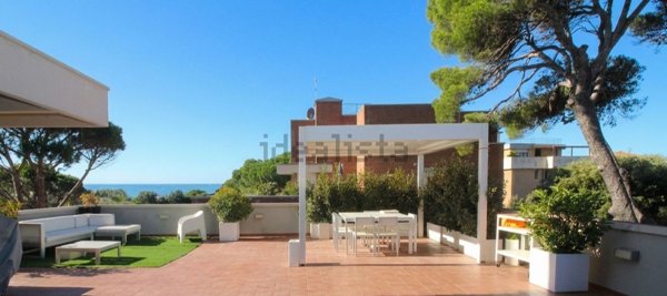 appartamento in vendita a Livorno in zona Ardenza