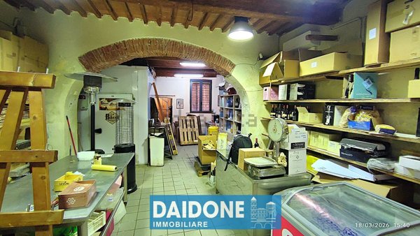 locale di sgombero in vendita a Livorno