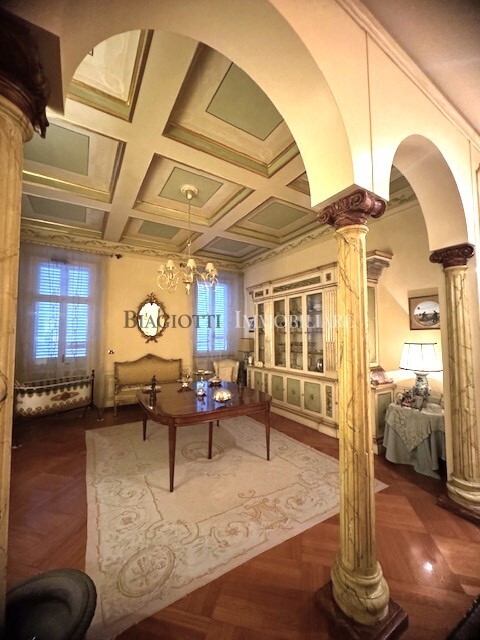 appartamento in vendita a Livorno in zona Lungomare