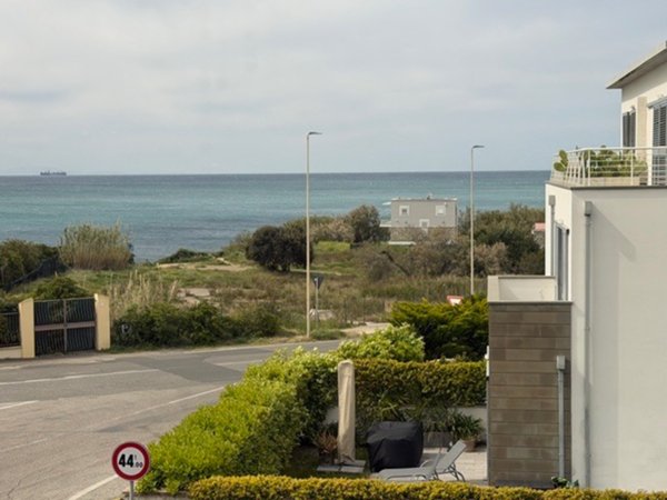 appartamento in vendita a Livorno in zona Antignano